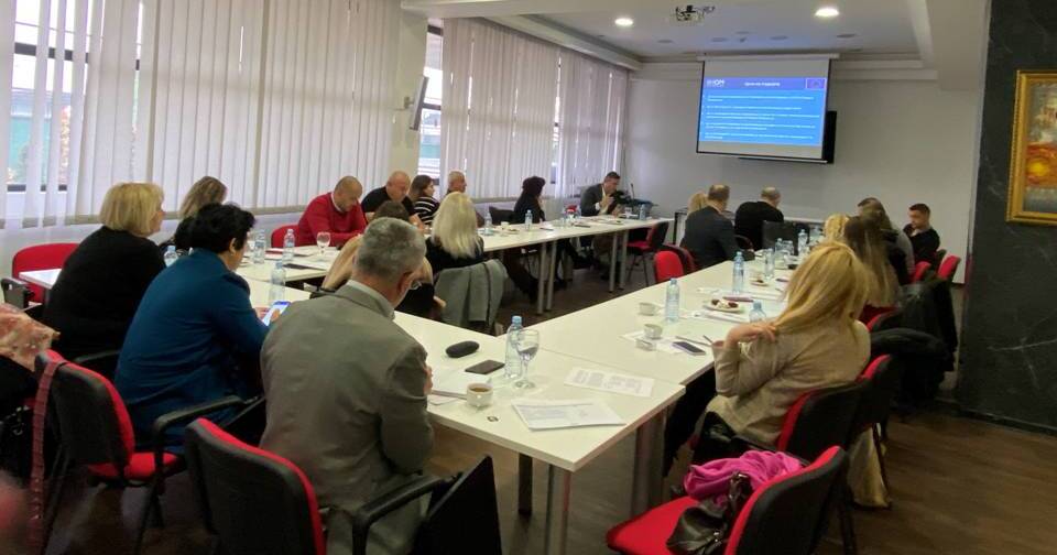 Успешно реализирана работилница за програмата за реинтеграција преку рехабилитација и ресоцијализација на повратници од конфликтни подрачја и членови на нивните семејства во Република Северна Македонија во системот за социјална заштита